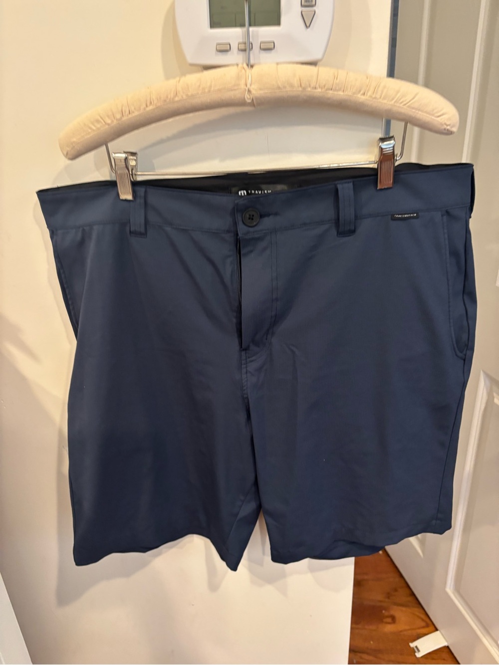 Travis Mathew Men's Navy Flat-Front Performance Shorts Like New!